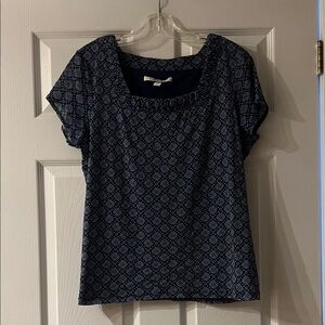 🎉3 for $20🎉 Croft & Barrow Navy Geometric Blouse